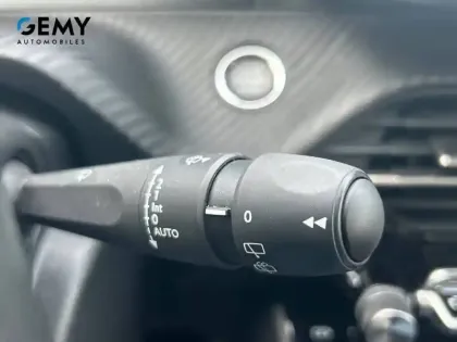 Photo 19 Peugeot 208  Electrique 50 kWh 136ch