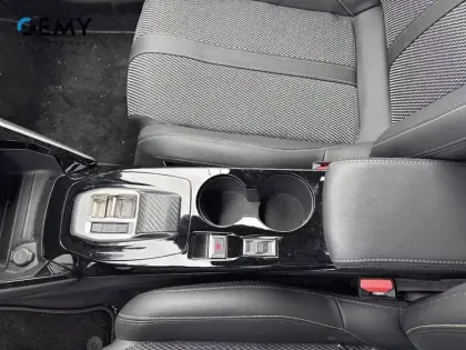 Photo 13 Peugeot 208  Electrique 54 kWh 156ch