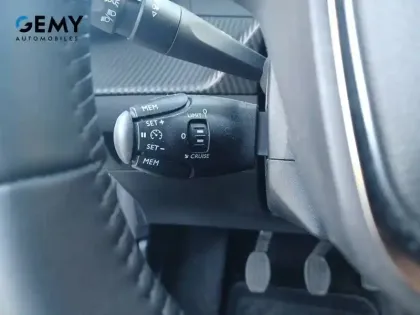 Photo 52 Peugeot 208  PureTech 75 S&S BVM5