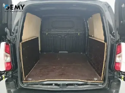 Photo 51 Peugeot Partner E- FOURGON M 800 KG 136 CH BATTERIE 50 KWH