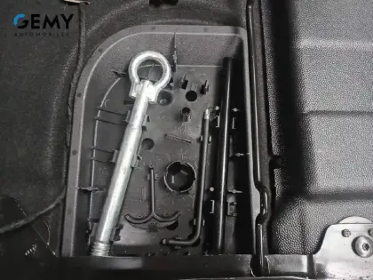 Photo 67 Peugeot Partner E- FOURGON M 800 KG 136 CH BATTERIE 50 KWH