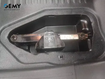 Photo 43 Peugeot Partner E- FOURGON M 800 KG 136 CH BATTERIE 50 KWH