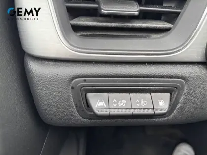 Photo 76 Renault Captur  E-Tech Plug-in 160