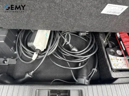 Photo 73 Renault Captur  E-Tech Plug-in 160