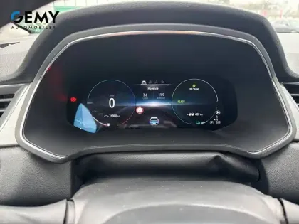 Photo 79 Renault Captur  E-Tech Plug-in 160