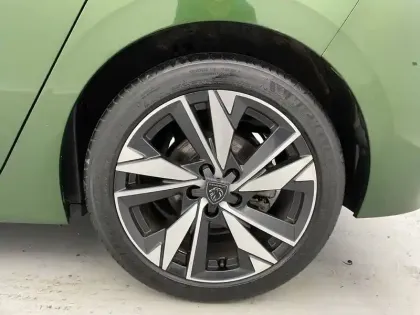 Photo 15 Peugeot 308  PureTech 130ch S&S BVM6