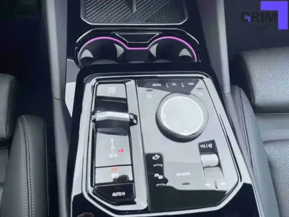 Photo 48 BMW Serie 5 530e PHEV 299 ch BVA8