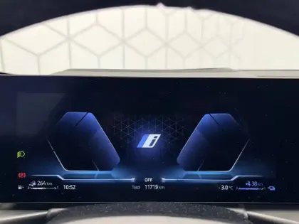 Photo 95 BMW Serie 3 Touring 330e 292 ch BVA8