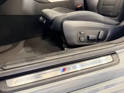 Photo 136 BMW Serie 3 Touring 330e 292 ch BVA8