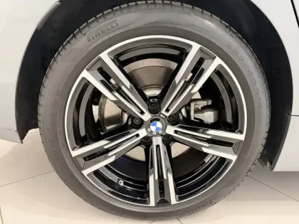 Photo 30 BMW Serie 3 Touring 330e 292 ch BVA8