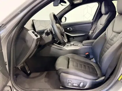 Photo 131 BMW Serie 3 Touring 330e 292 ch BVA8