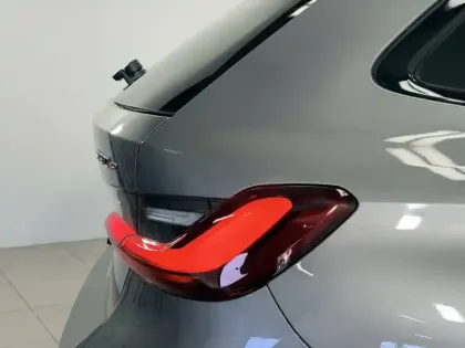 Photo 88 BMW Serie 3 Touring 330e 292 ch BVA8