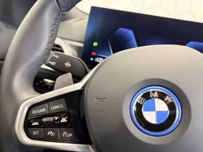 Photo 40 BMW Serie 3 Touring 330e 292 ch BVA8