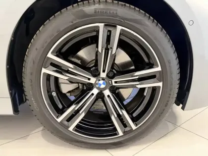 Photo 87 BMW Serie 3 Touring 330e 292 ch BVA8