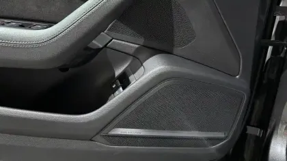 Photo 12 Audi A6  Avant 55 TFSIe 367 ch S tronic 7 Quattro