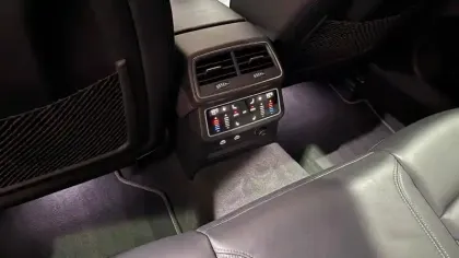 Photo 32 Audi A6  Avant 55 TFSIe 367 ch S tronic 7 Quattro