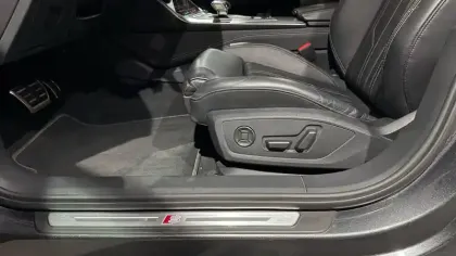 Photo 10 Audi A6  Avant 55 TFSIe 367 ch S tronic 7 Quattro