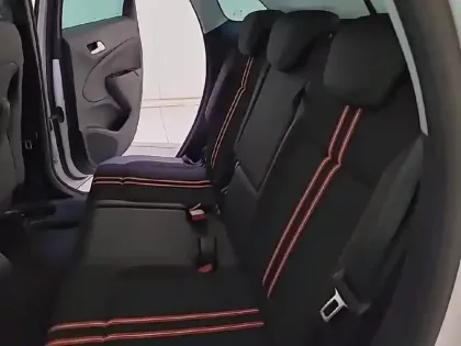 Photo 32 Opel Crossland  1.2 Turbo 130 ch BVA6