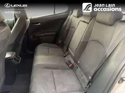 Photo 16 Lexus UX  250h 2WD