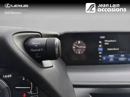 Photo 19 Lexus UX  250h 2WD