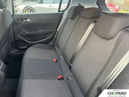 Photo 18 Peugeot 308  PureTech 130ch S&S BVM6