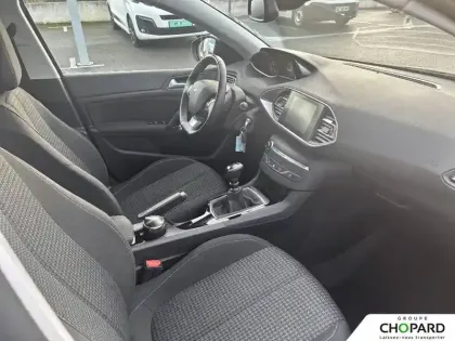 Photo 12 Peugeot 308  PureTech 130ch S&S BVM6