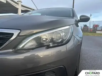 Photo 45 Peugeot 308  PureTech 130ch S&S BVM6