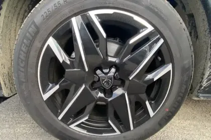 Photo 29 Peugeot 3008  Hybrid 145 e-DCS6