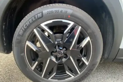 Photo 49 Peugeot 3008  Hybrid 145 e-DCS6