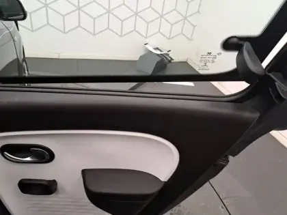 Photo 20 Renault Twingo  III SCe 65 - 21