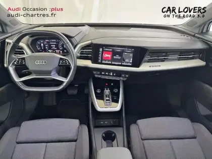 Photo 16 Audi Q4  e-tron 40 204 ch 82 kW