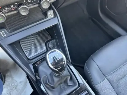 Photo 23 Citroën C4  PureTech 130 S&S BVM6 Feel Pack