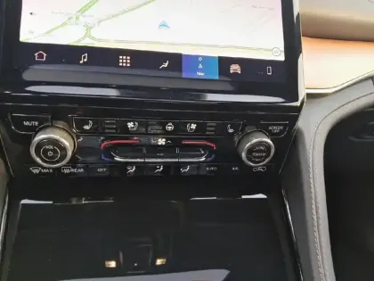 Photo 12 Jeep Grand Cherokee Gén. V Ph1 Summit Reserve 5