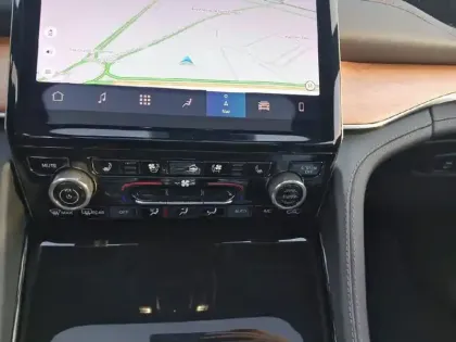 Photo 19 Jeep Grand Cherokee Gén. V Ph1 Summit Reserve 5