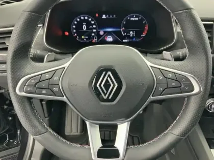 Photo 18 Renault Arkana  E-Tech 145 - 23 esprit Alpine