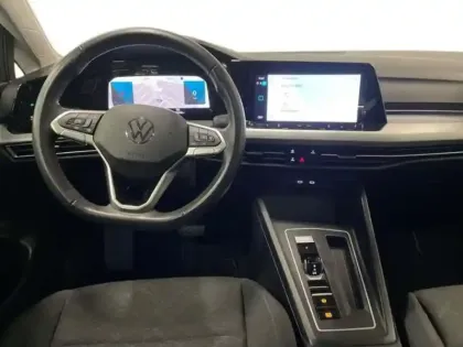 Photo 8 Volkswagen Golf 1.5 eTSI OPF 130 DSG7 MATCH