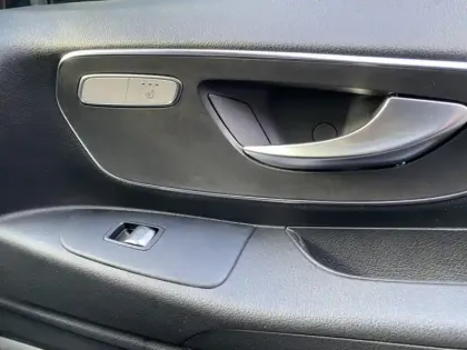 Photo 11 Mercedes Vito 119 CDI Mixto Long fg Select