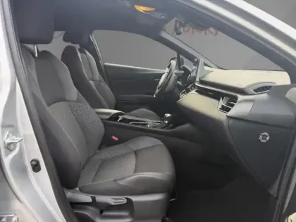 Photo 11 Toyota C-HR 1.8 Hybride 122 Edition