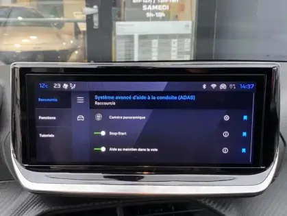 Photo 10 Peugeot 208 II Hybrid 100 e-DCS6 Allure