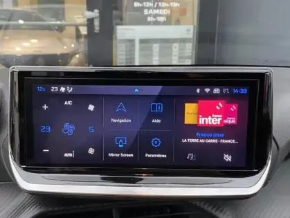 Photo 7 Peugeot 208 II Hybrid 100 e-DCS6 Allure