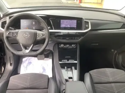 Photo 12 Opel Grandland 1.5 Diesel 130 ch BVA8 GS