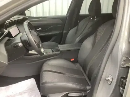 Photo 10 Peugeot 308 BlueHDi 130ch S&S EAT8 GT