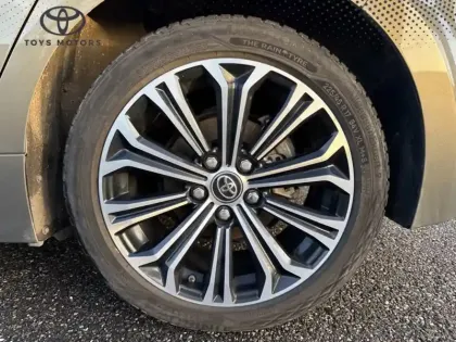 Photo 8 Toyota Corolla Hybride 122h Design NAV