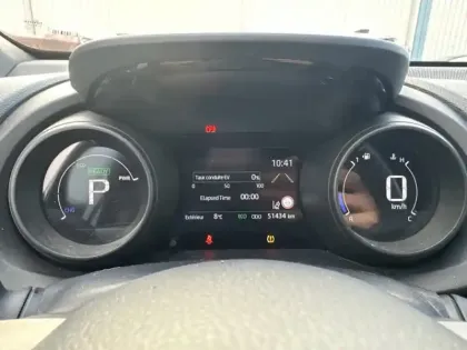 Photo 11 Toyota Yaris Hybride 1.5 HYBRID 116H DESIGN