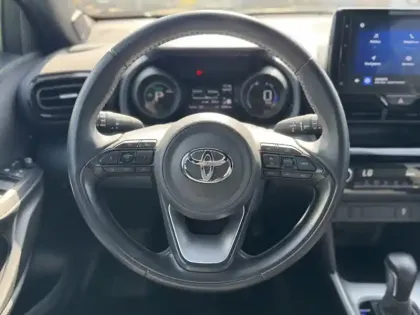 Photo 8 Toyota Yaris Hybride 1.5 HYBRID 116H DESIGN