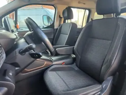 Photo 21 Peugeot Rifter BlueHDi 130 S&S GT