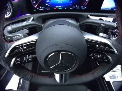 Photo 14 Mercedes CLA Coupé 250 e Hybrid EQ AMG Line