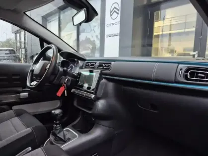 Photo 19 Citroën C3 III BlueHDi 100 S&S BVM Shine