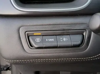 Photo 26 Renault Symbioz Nouveau E-Tech full hybrid 145 Iconic