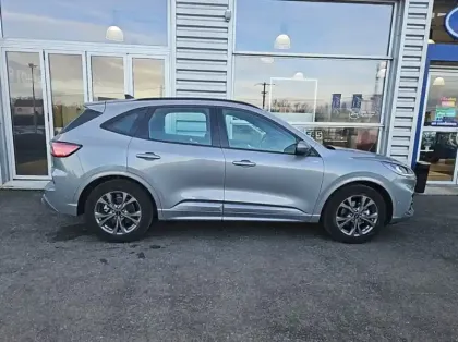 Photo 21 Ford Kuga 2.5 Duratec 190ch FHEV E85 ST-Line BVA